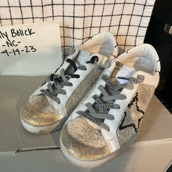 Golden Goose Sneakers - Picture 3 of 9